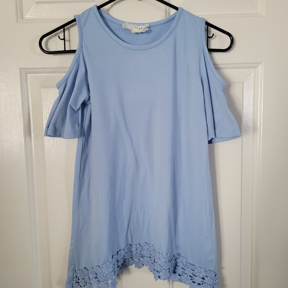 Babyblue Open-Shoulder Tunic top
